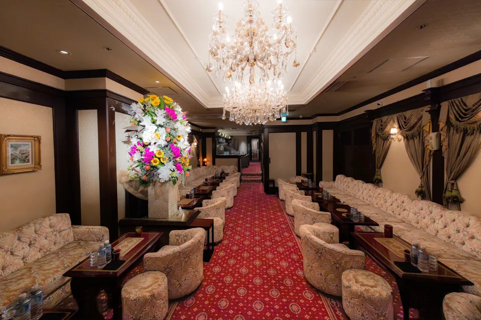 MAIN FLOOR